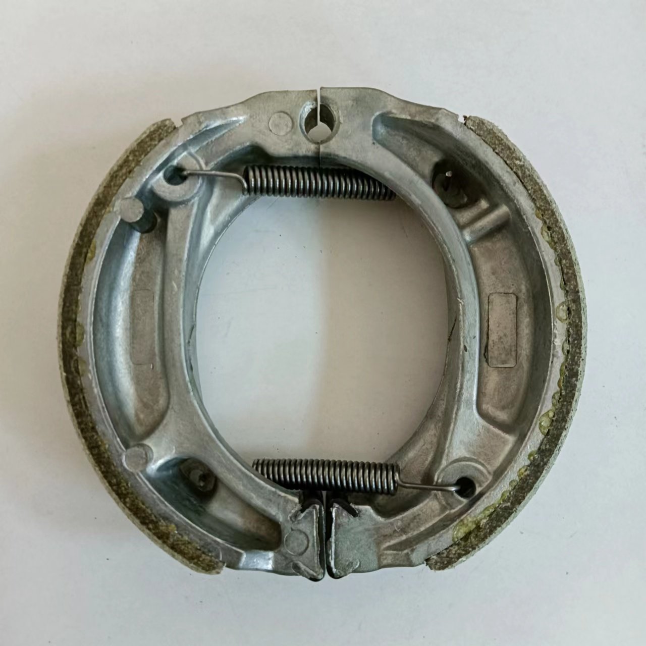 CB110 Motorcycle Brake Shoe Motorcycle Spare Part Shoe