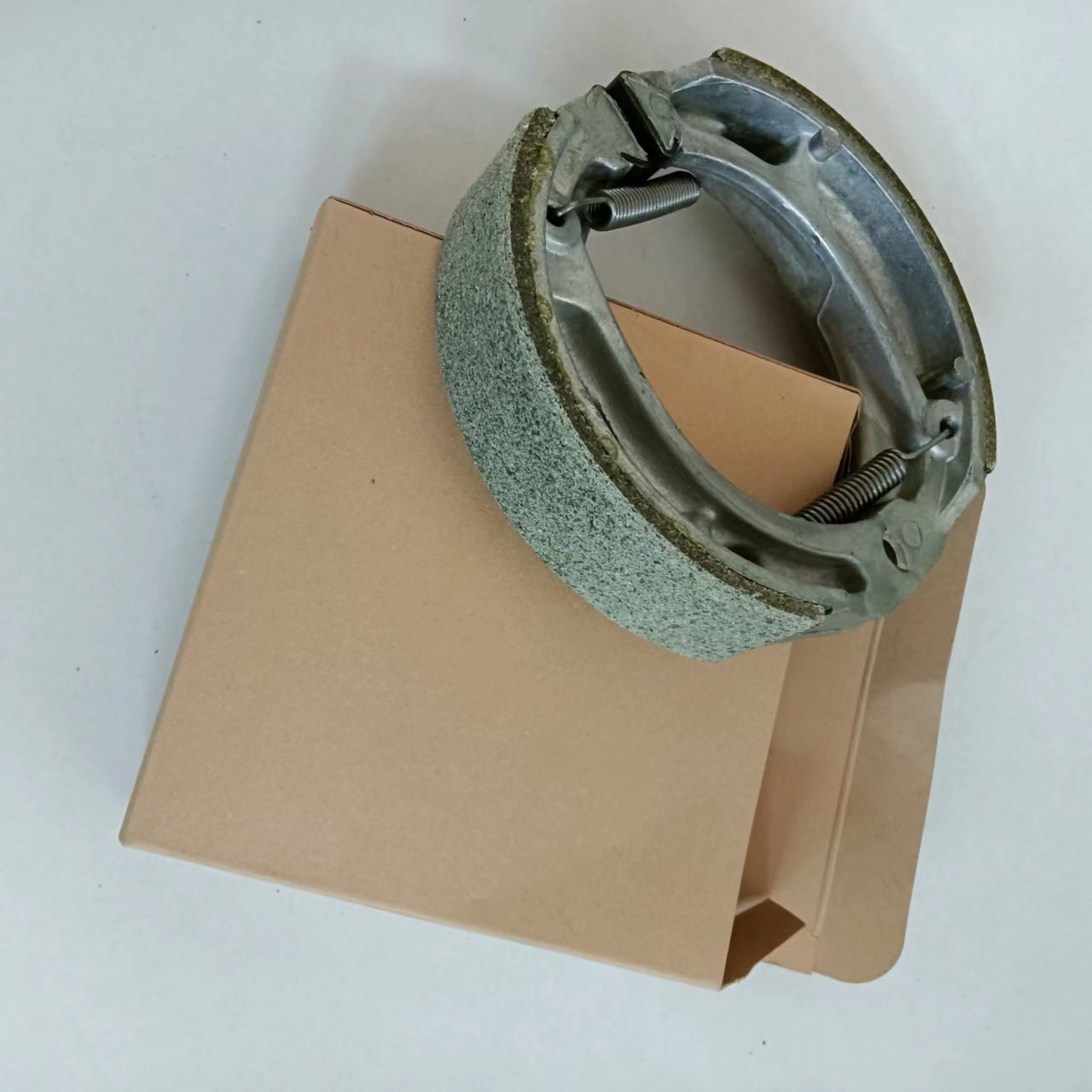 CB110 Motorcycle Brake Shoe Motorcycle Spare Part Shoe