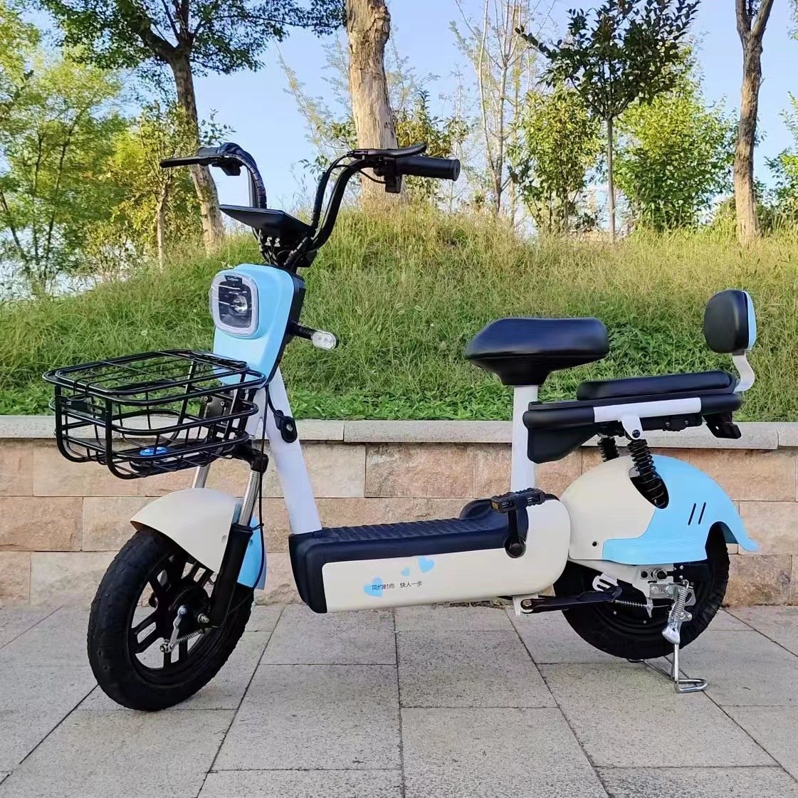 Hot Sale 48V 12AH Lead-Acid Battery Electric Moped Bike Cheap Fast Road Legal City Electric Moped With Basket