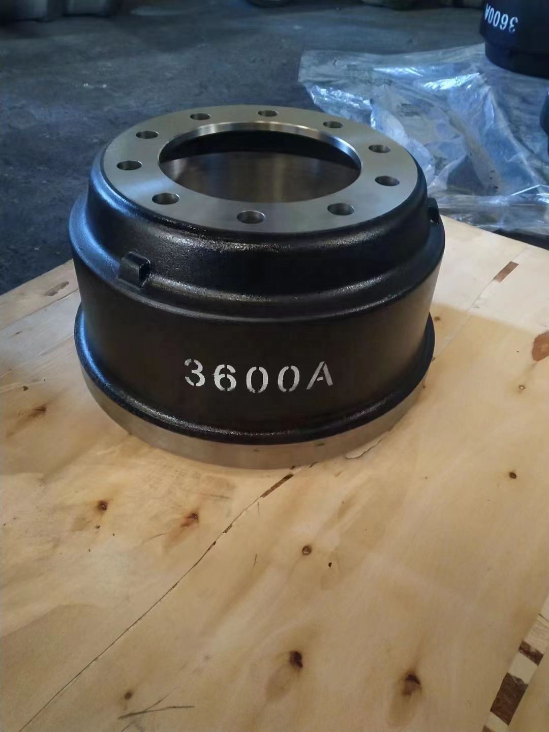 Machining Custom 3600A/3600AX Front Wheel Hub Front Brake Brake Drum Hub Trailer Wheel Hub Brake Drum