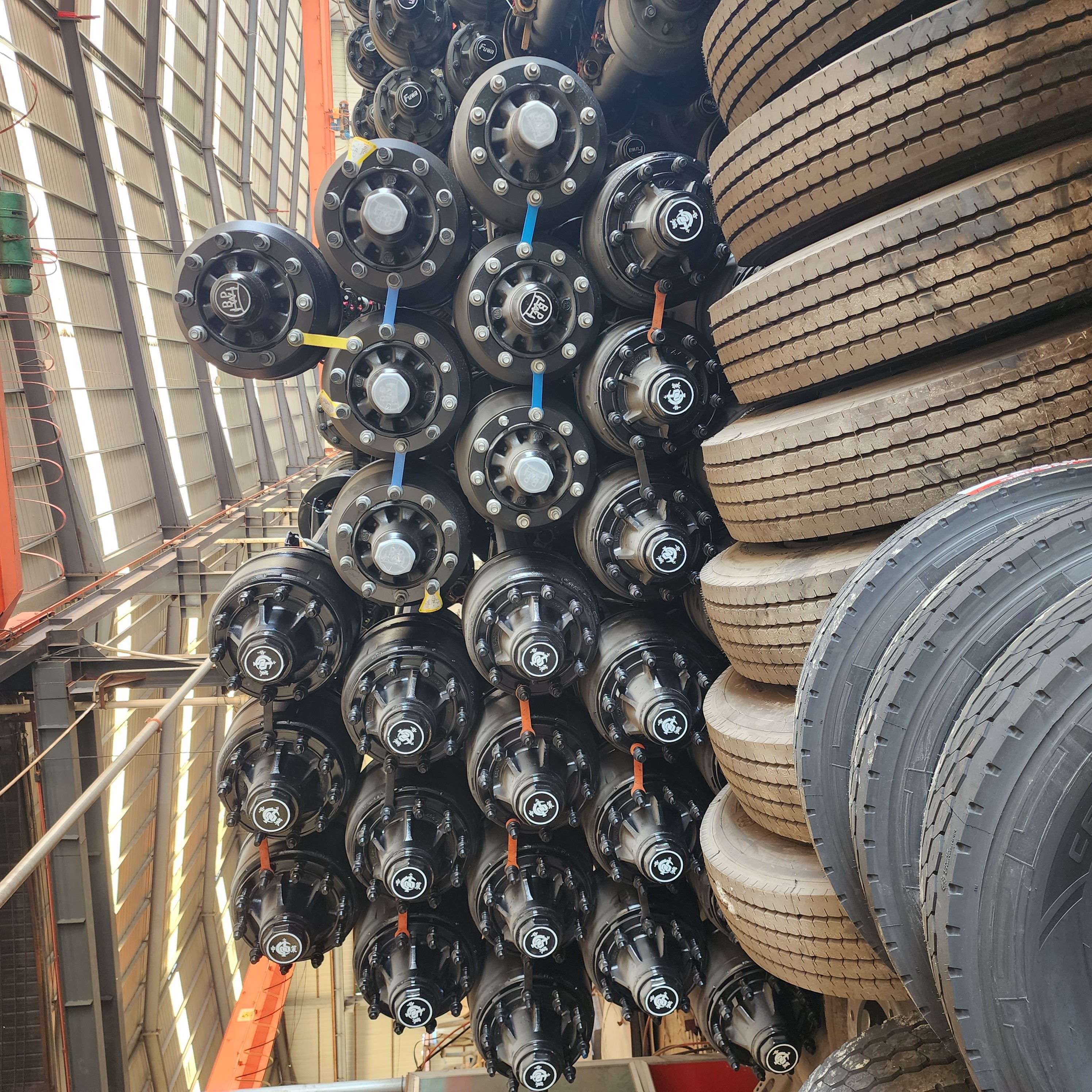 High Quality 12 Ton German Type Drum Brake Axle New and Used Trailer Suspension Parts for Trailers