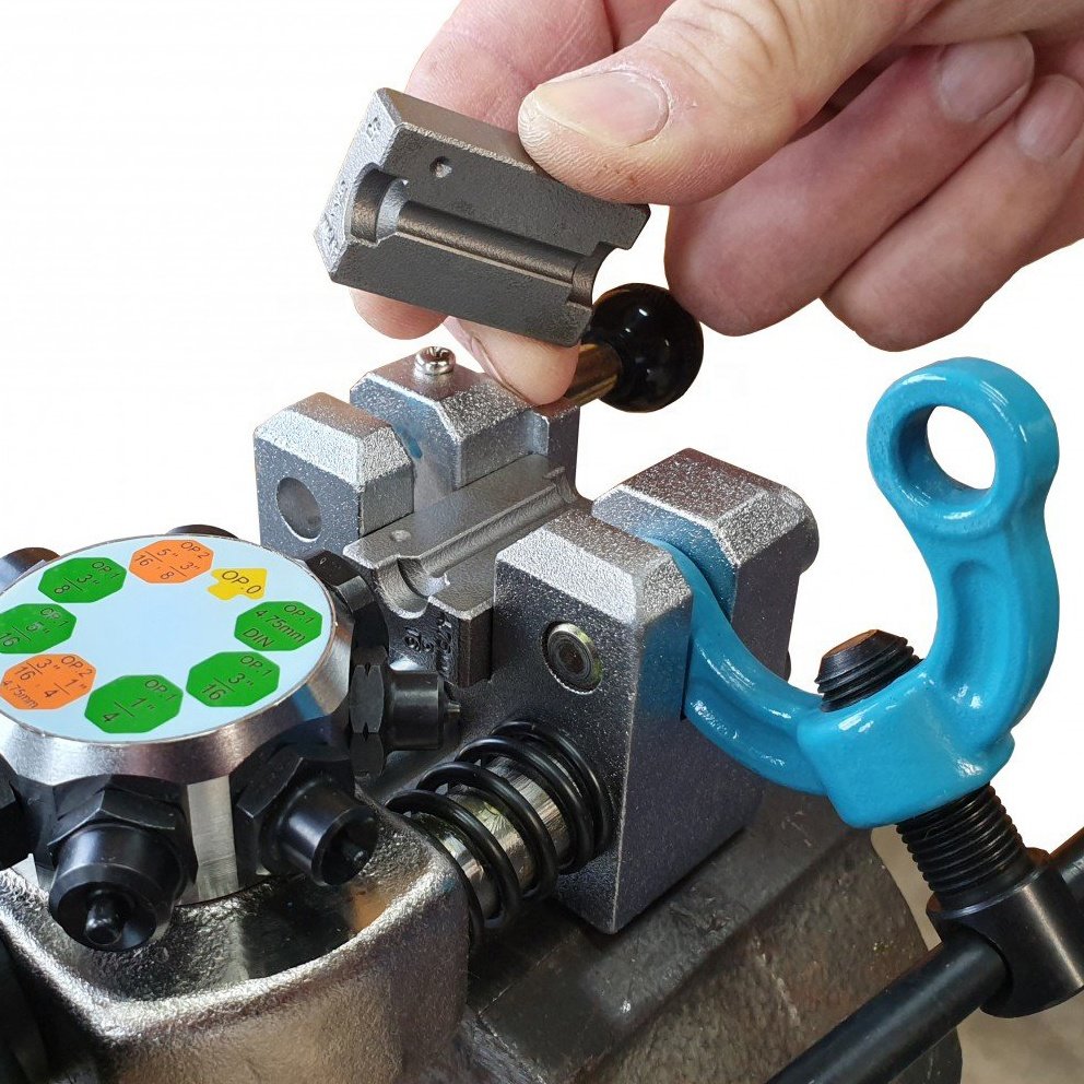 Factory Supplier Turret Brake Pipe Flaring Tool Kit for Automotive