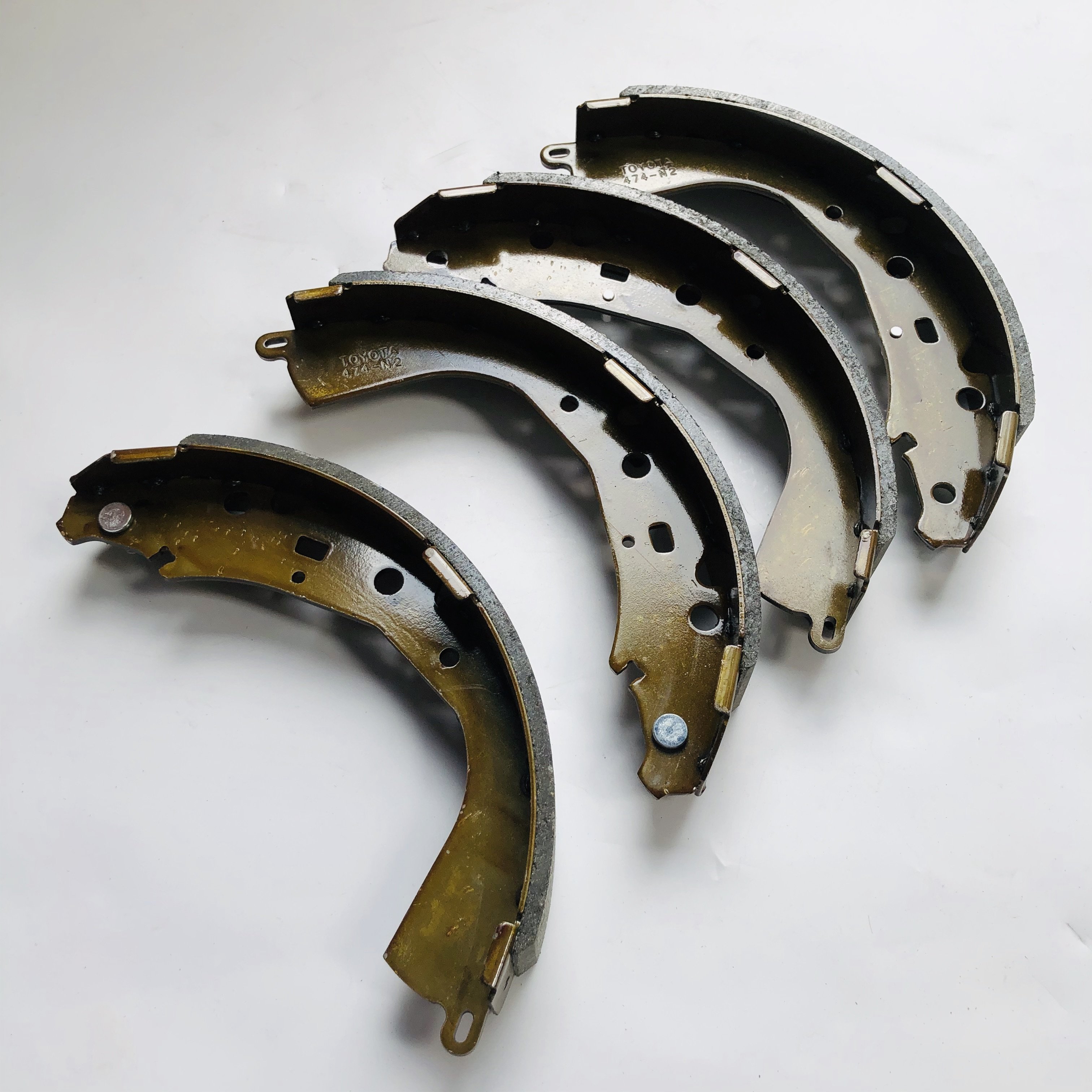 High Quality Car Rear Brake Shoes for Toyota Hilux Revo GUN125 GUN126 2016- 04495-0K160 the Rear Brake Pads