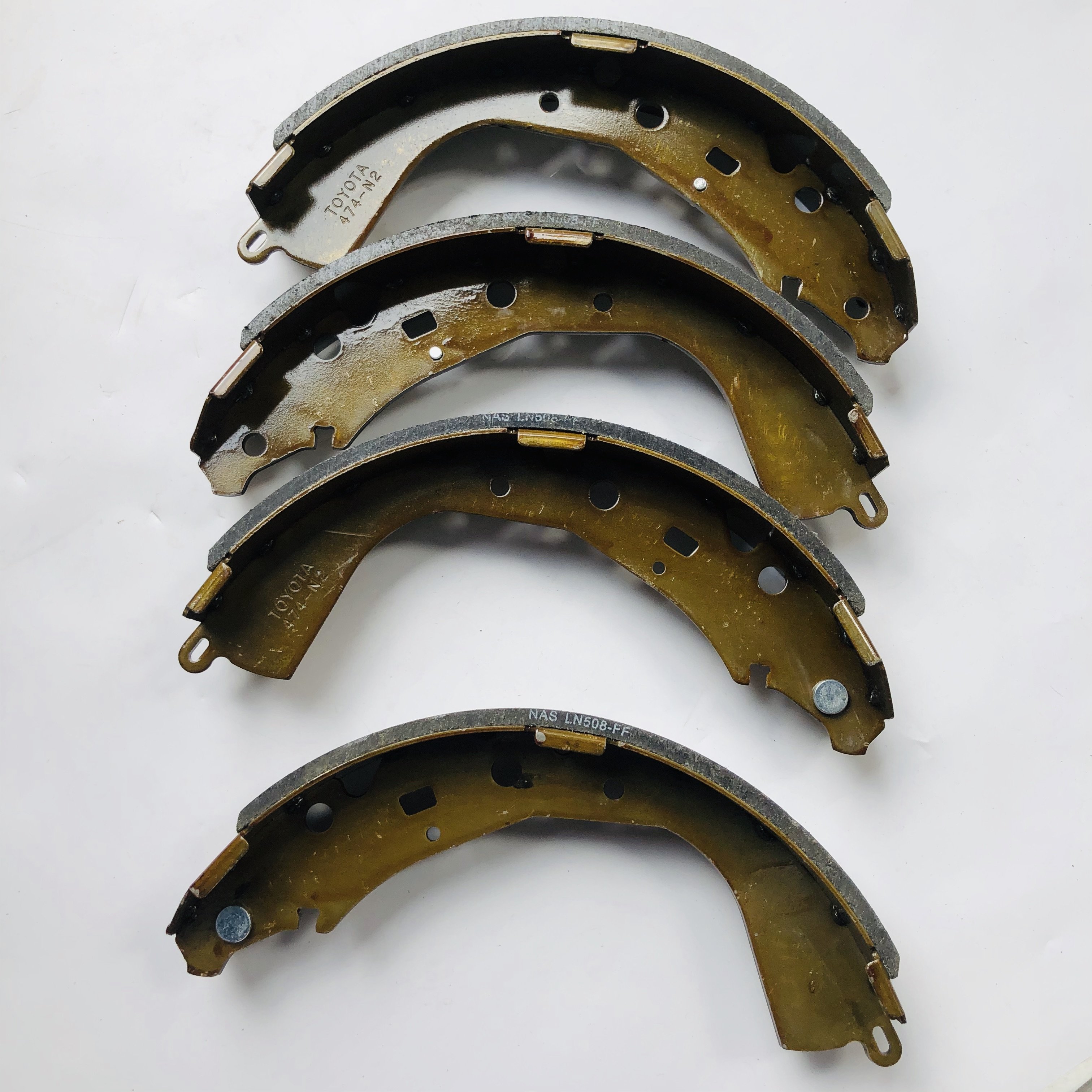 High Quality Car Rear Brake Shoes for Toyota Hilux Revo GUN125 GUN126 2016- 04495-0K160 the Rear Brake Pads
