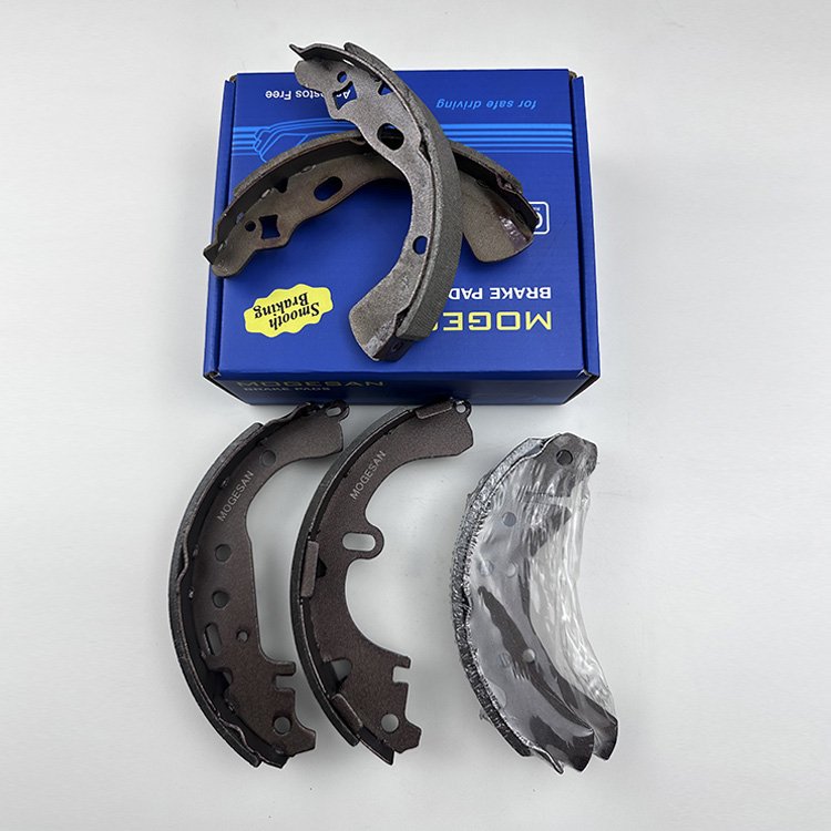 OEM 04495-26240 04495-08030 04495-04010 Auto Brake System Semi Metal Non-Asbestos Ceramic Brake Shoe