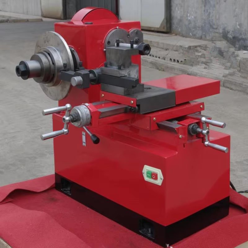 Dual-Purpose C9335A Brake Disc Lathe Repairing Machine Horizontal Type with CD-ROM Boring Drum Features