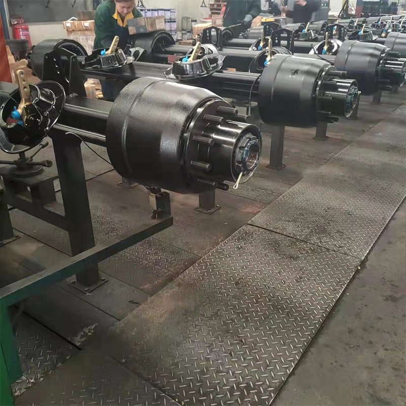 Semi Trailer Spare Parts Axle Parts American Type Brake Drum for Sale