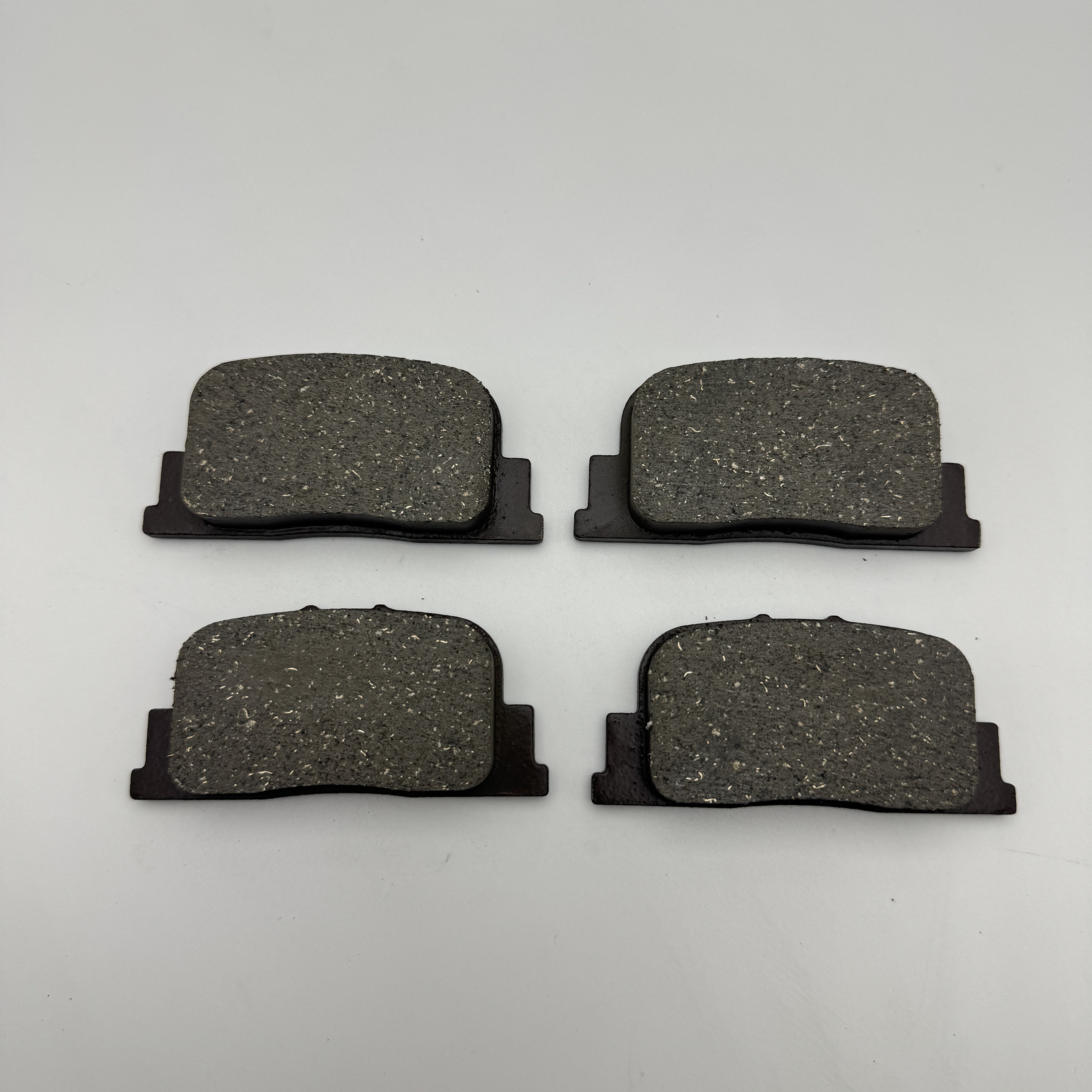 Brake Pad Factory Wholesale VKZ and Custom Brake Pads Semi-metallic Ceramic Brake Pads D835 KD2721 GDB3278 D2187 A-604K SP2042