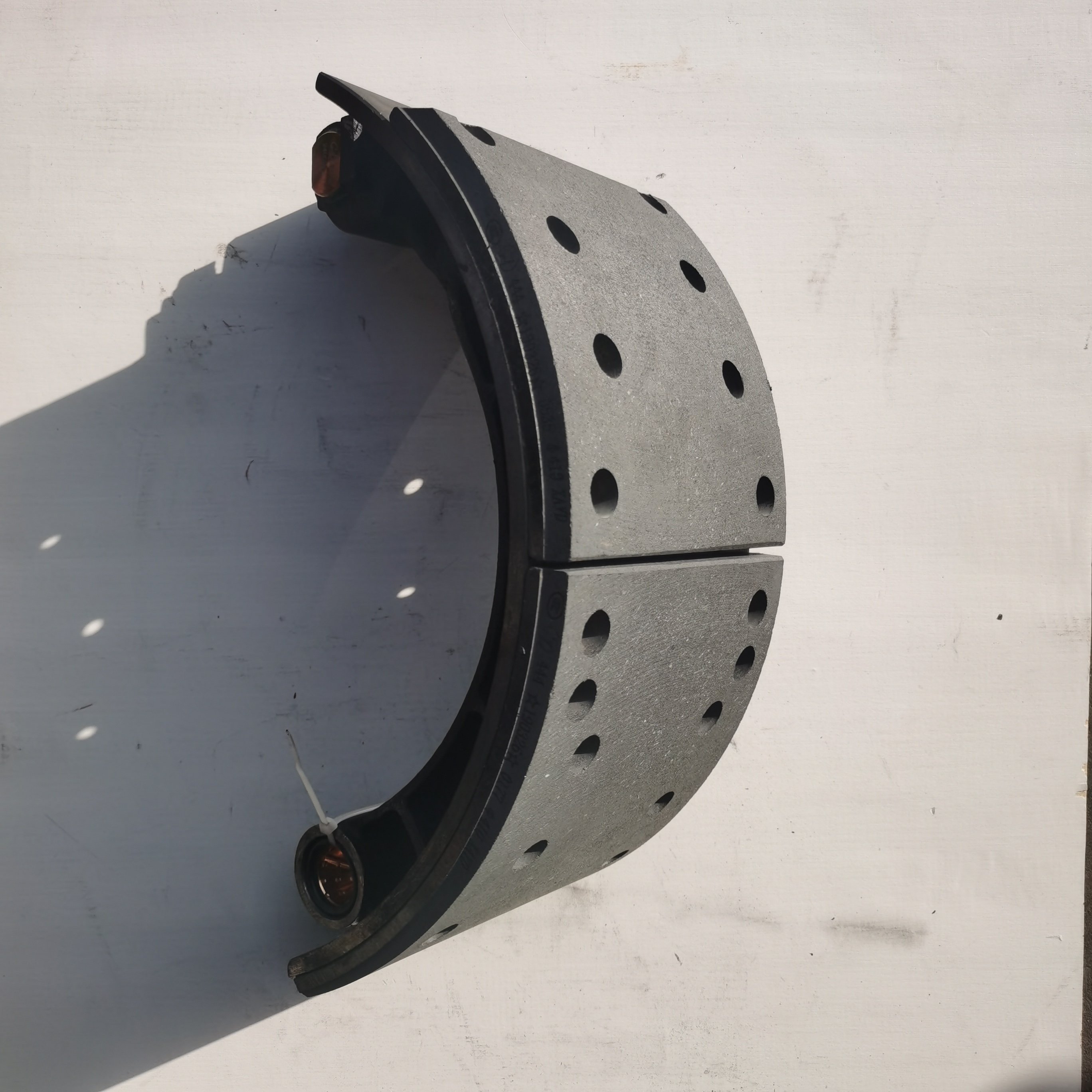 HD90009440176 Front Truck Brake Shoes Shacman Shacman Braking Systems High Definition Pads for Efficient Performance