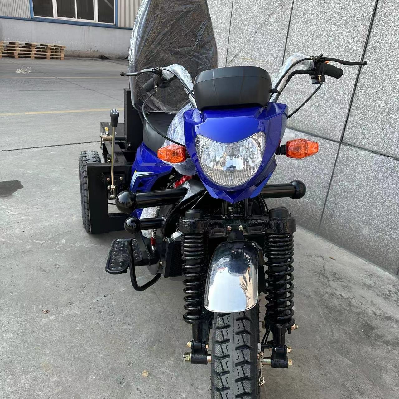 China Special Three-Wheeled Motorcycle Tricycle Motorized Cargo Driven for Iron Ore Aluminum Gold Mine Mining Machinery