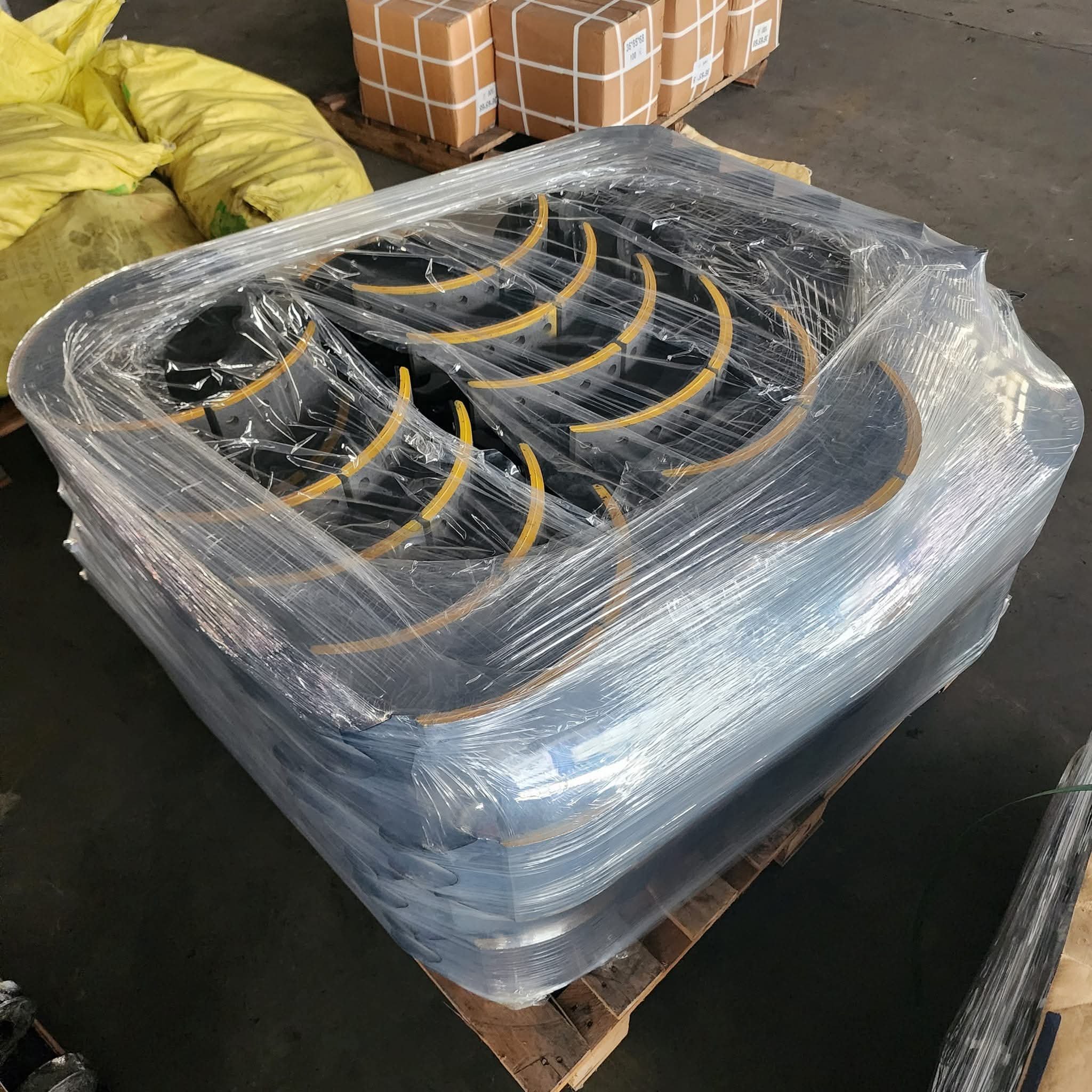 New American 1840mm Steel Axle Semi-Trailer Brake Shoes Used for Special Conditions for Explosive Semi-Trailer