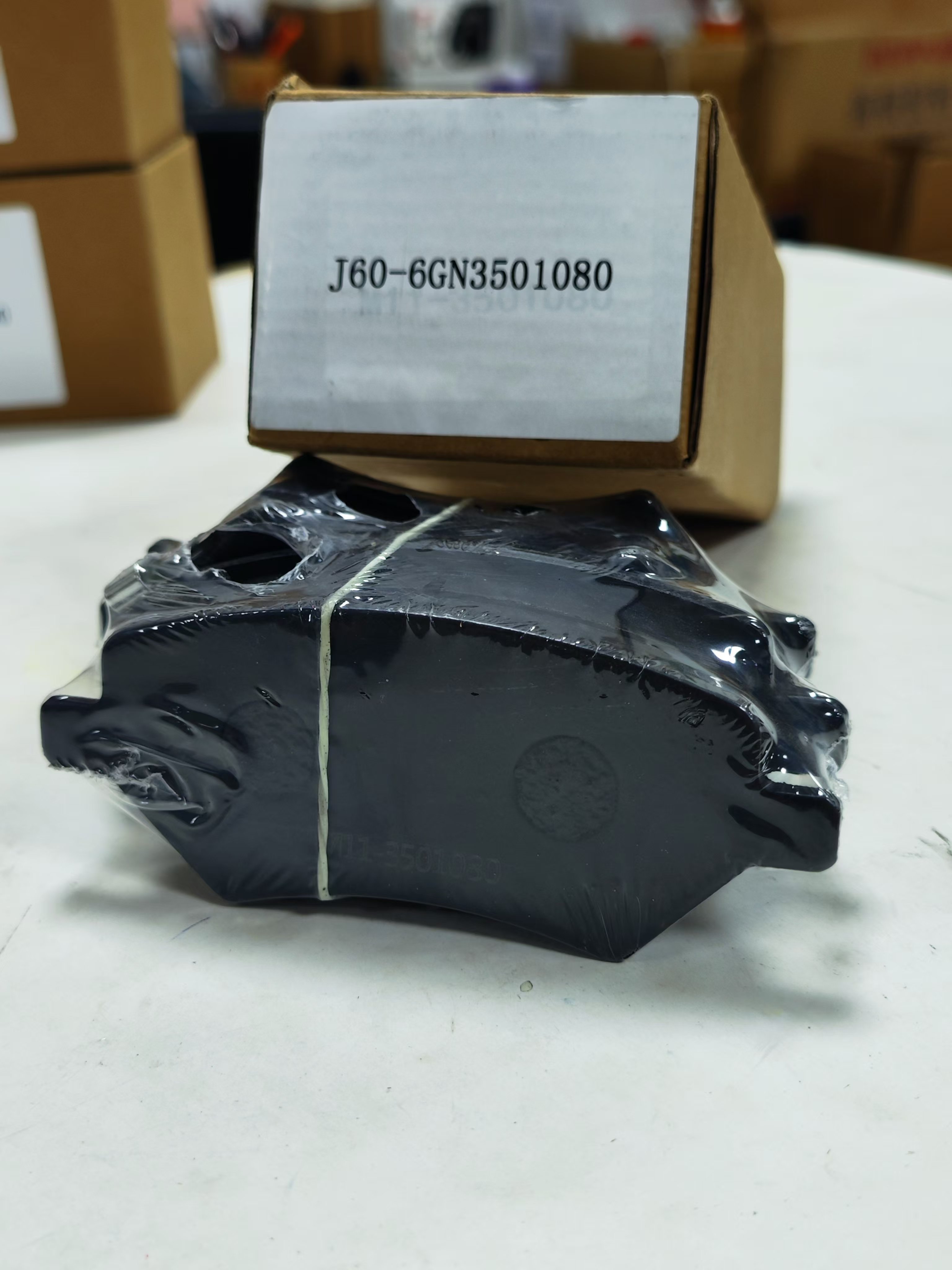 Front Brake Pads for Chery 6GN A5 E5 COWIN ARRIZO 5 J69-6gn3501080 J60-6GN3501080