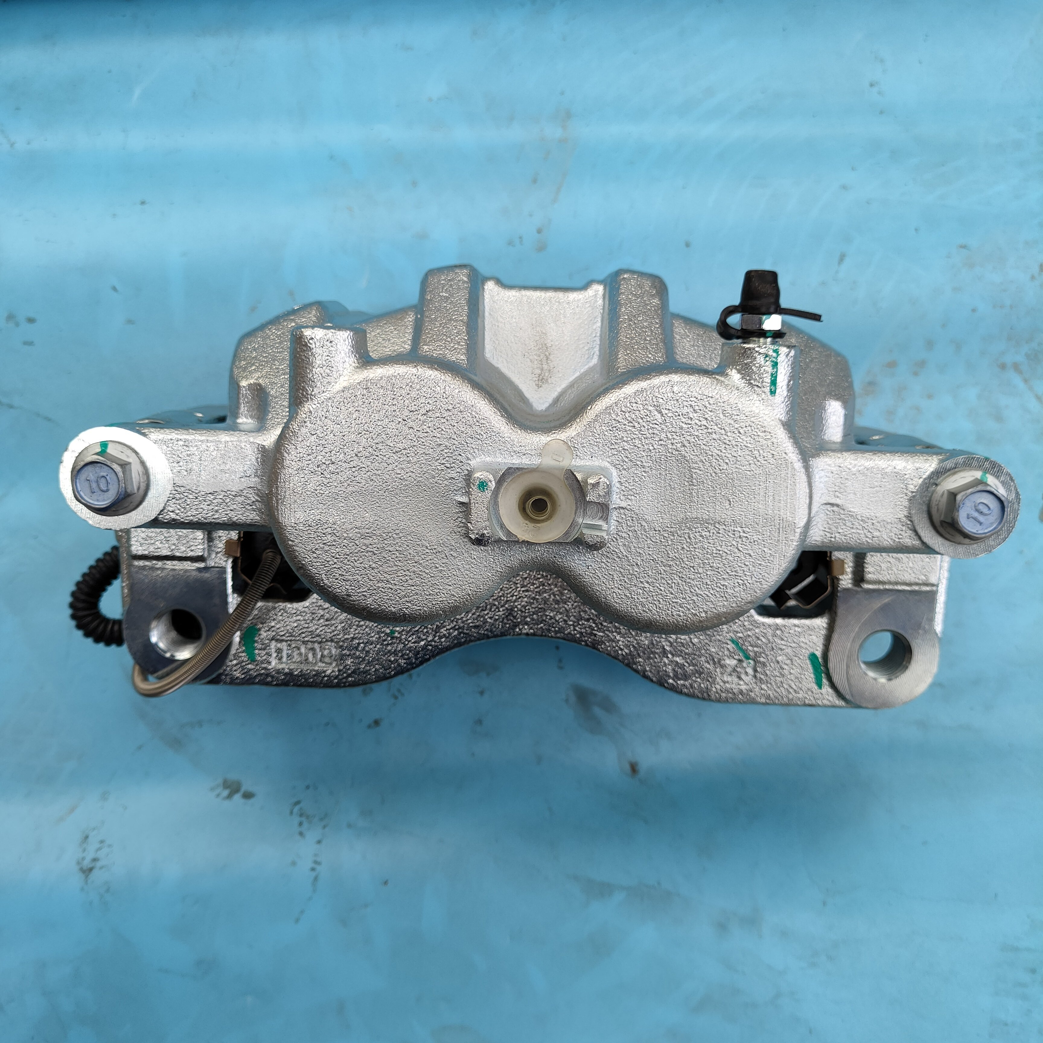 OEM for Audi A6 Allroad Volkswagen Passat Professional Factory Spare Car Part Car Wholesale Rear Brake Caliper 8E0615423A
