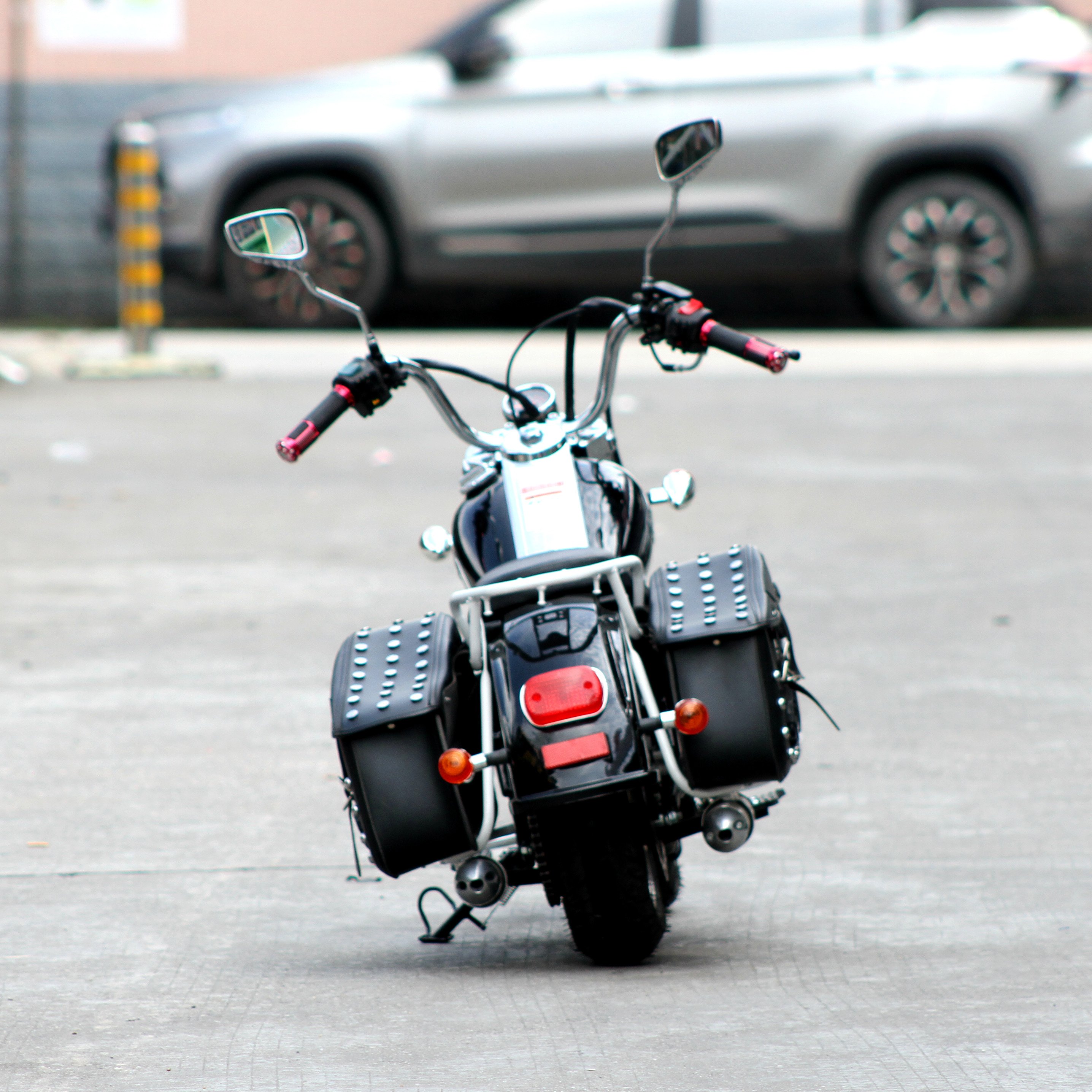 Hot Sale 50CC Two Wheel Motorcycle 4-stroke Mini Bike for Adults and Kids Cruise Chopper Motorcycle