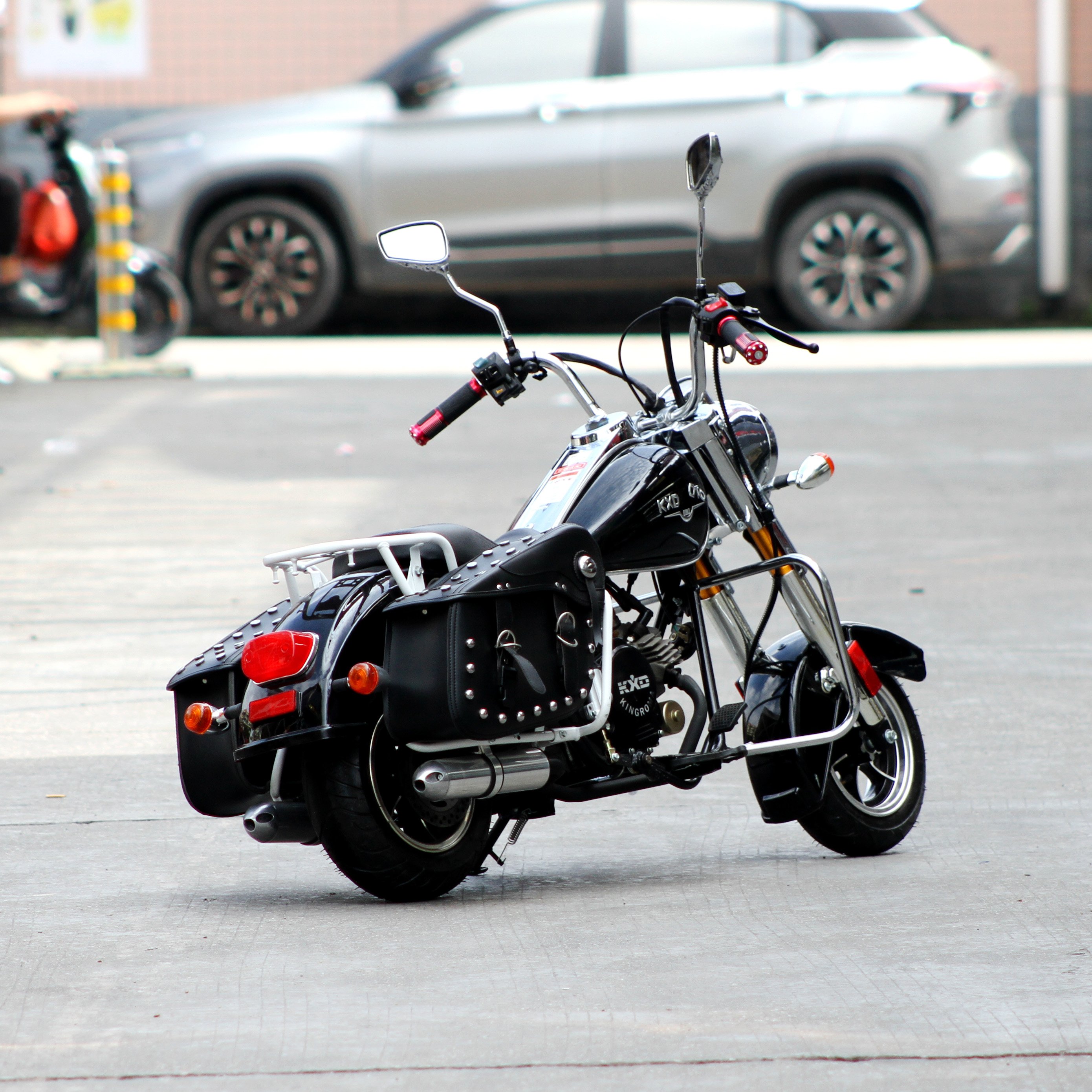 Hot Sale 50CC Two Wheel Motorcycle 4-stroke Mini Bike for Adults and Kids Cruise Chopper Motorcycle
