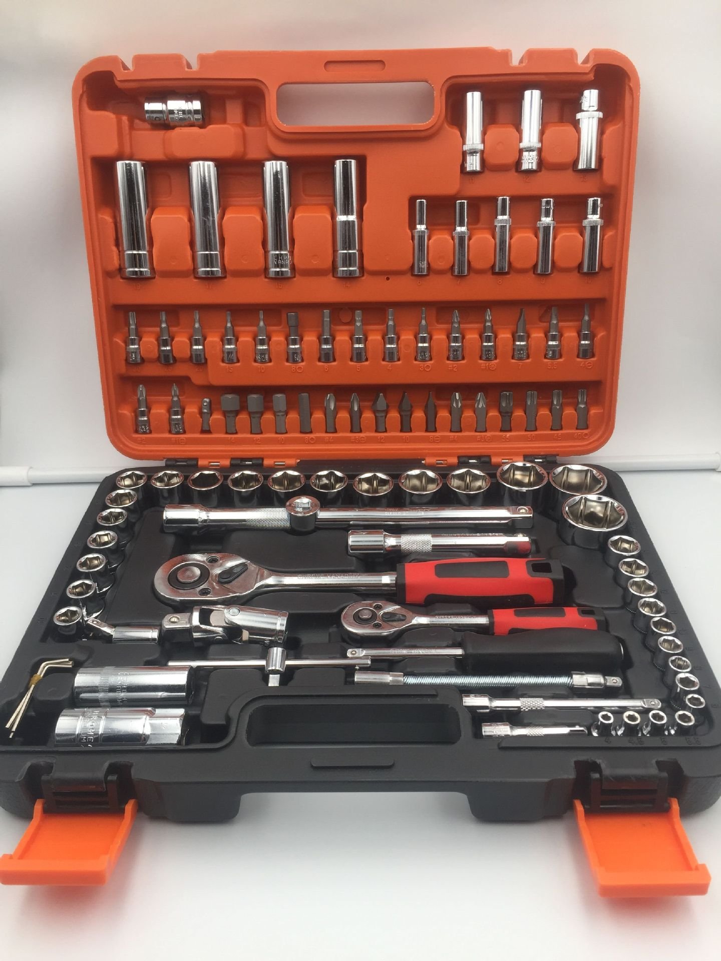 94 Piece Auto Repair Machine Set