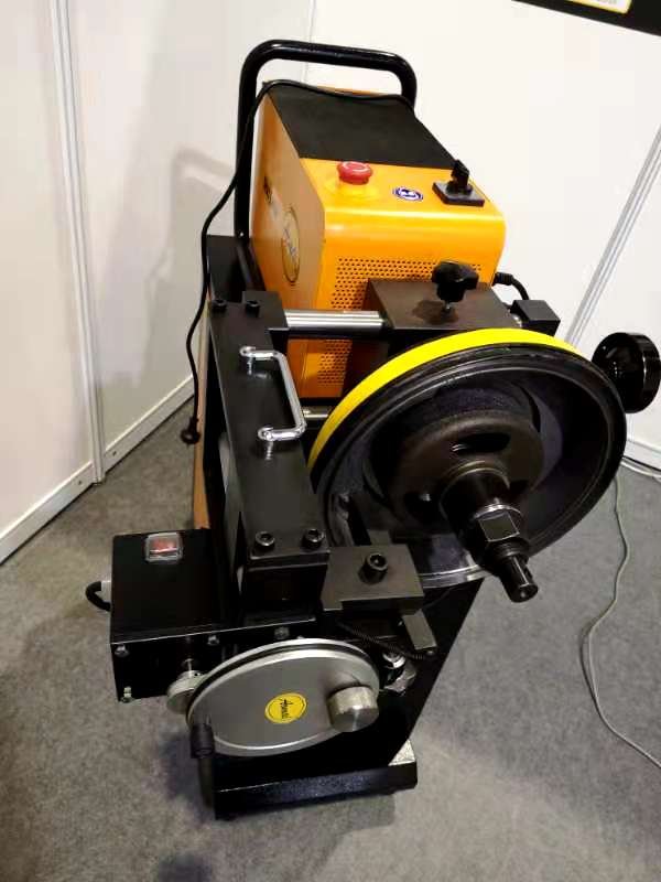 Car Disc Brake Lathe Disc Aligner Machine Car Brake Disc Skimmer Drum Brake Lathe