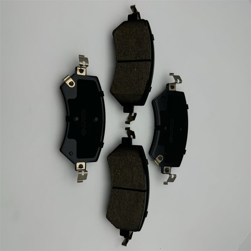 Factory Wholesale High Performance Hot Selling Car Brake Accessories BP43521 D9738 for MAZDA Auto Parts Disc Car Brake Pad