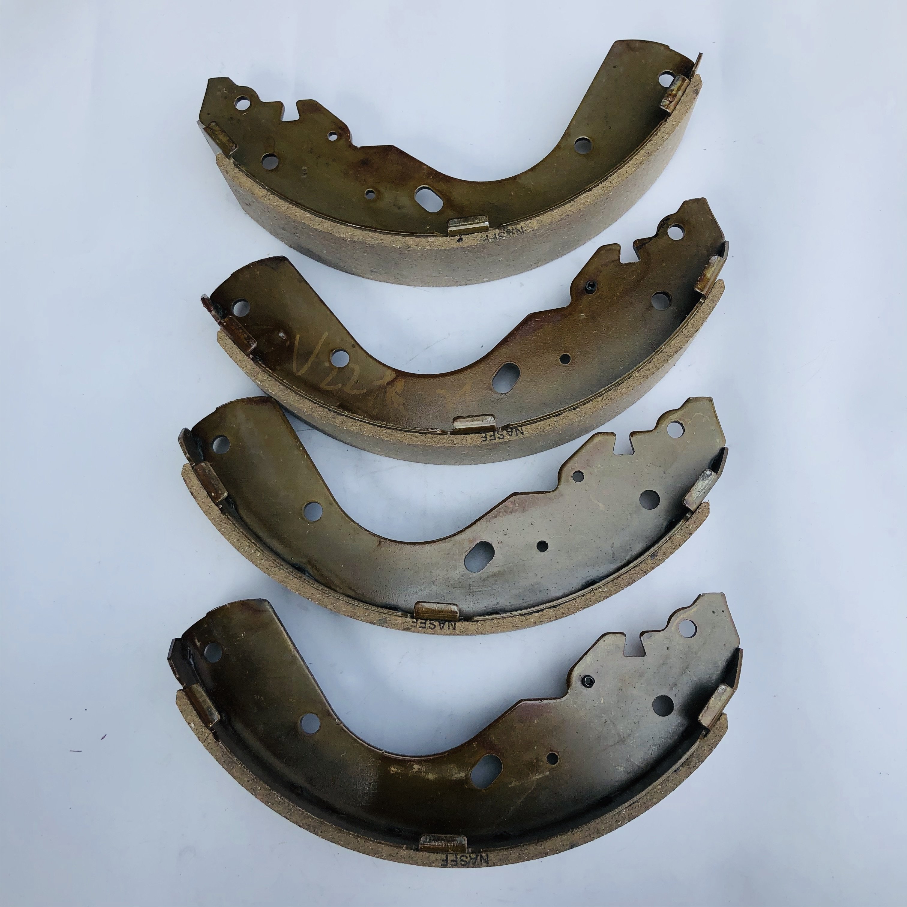 AB31-2200-BA Auto Braking System Rear Brake Pad AB312200BA Brake Shoe for Ford Ranger Mazda BT50 2.2L 3.2L Semi-Metal