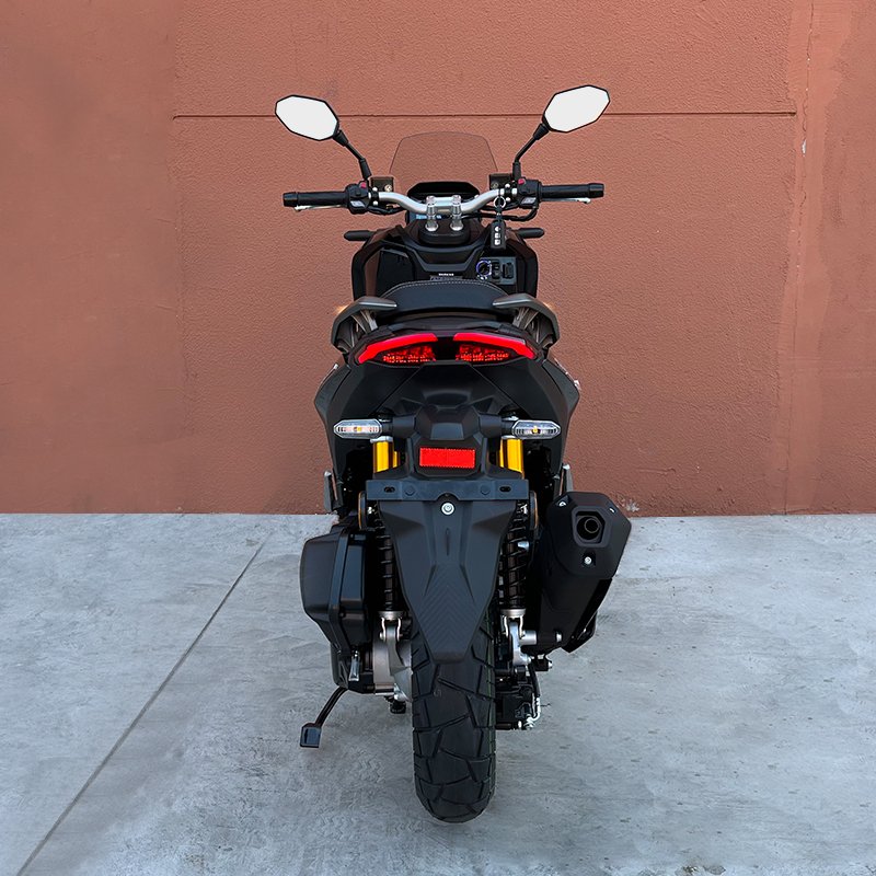 New Designed ADV 200CC with Water Cooled Engine EFI System ABS System Max Speed 120KM/h Powerful Gasoline Motorcycle on Road