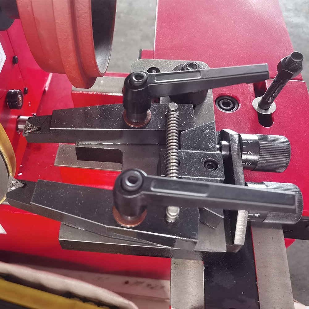 CE Certificate Car Brake Disc Drum Repair Lathe Machine C9335 C9335A
