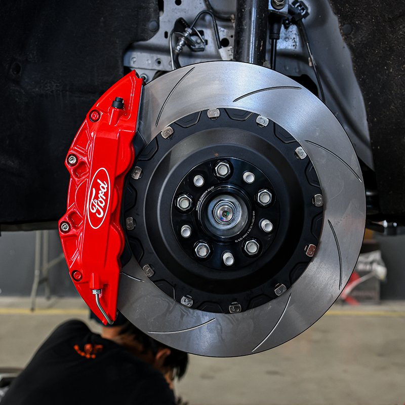 Factory Custom Support 90% Vehicle Type Carbon Ceramic Big Brake Kit 6 Pots Front Brake Caliper for Ford Mustang