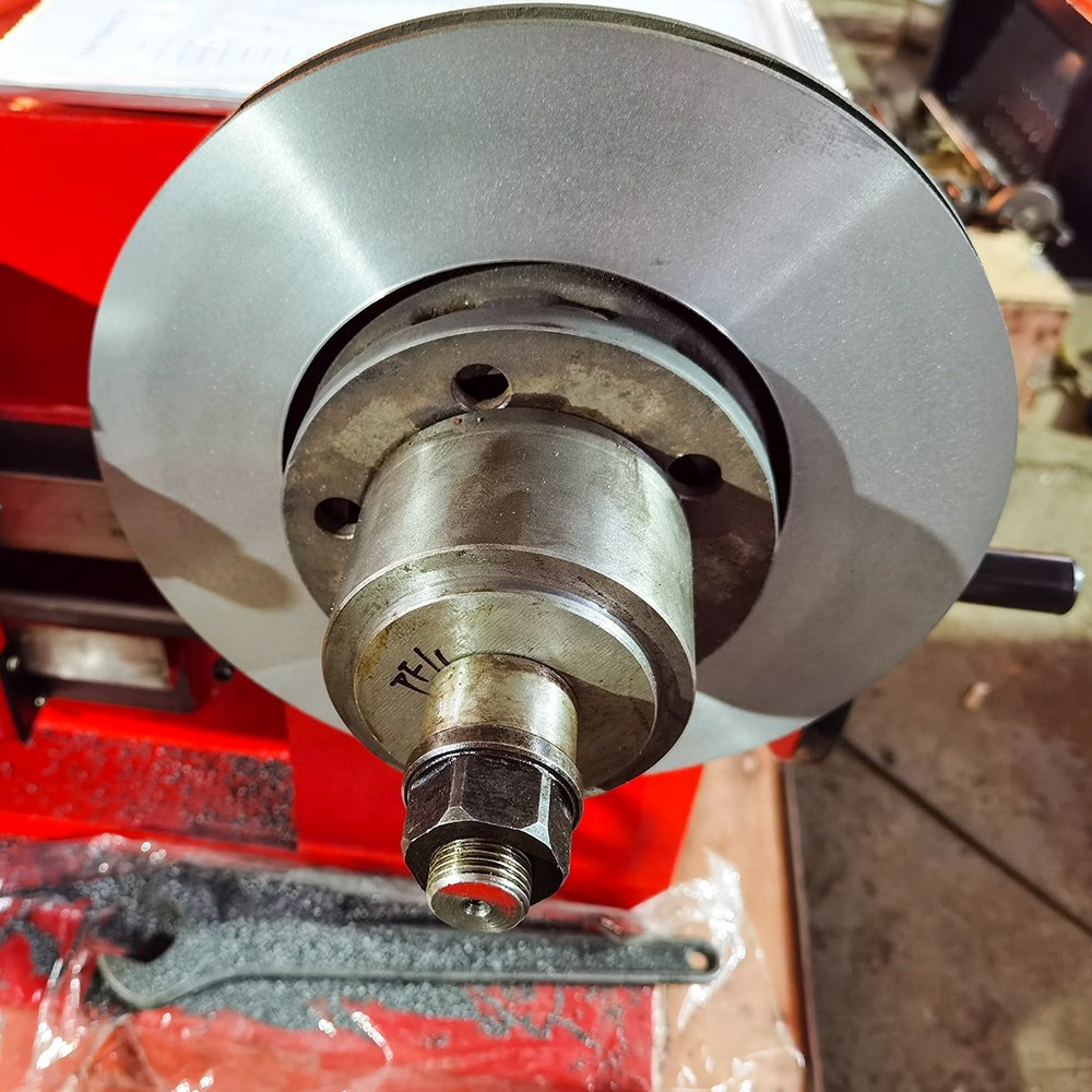 Brake Drum Disc Cutting Lathe Machine Manufacturer T8445a T8445 CE