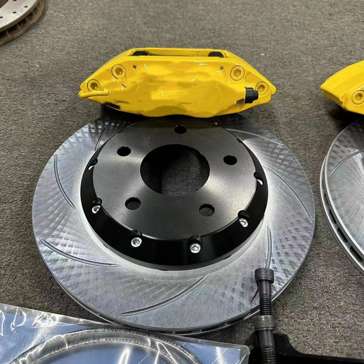 Modified Kits Racing Sport Brake Calipers Kit Vented and Drilled Slotted Brake Disc
