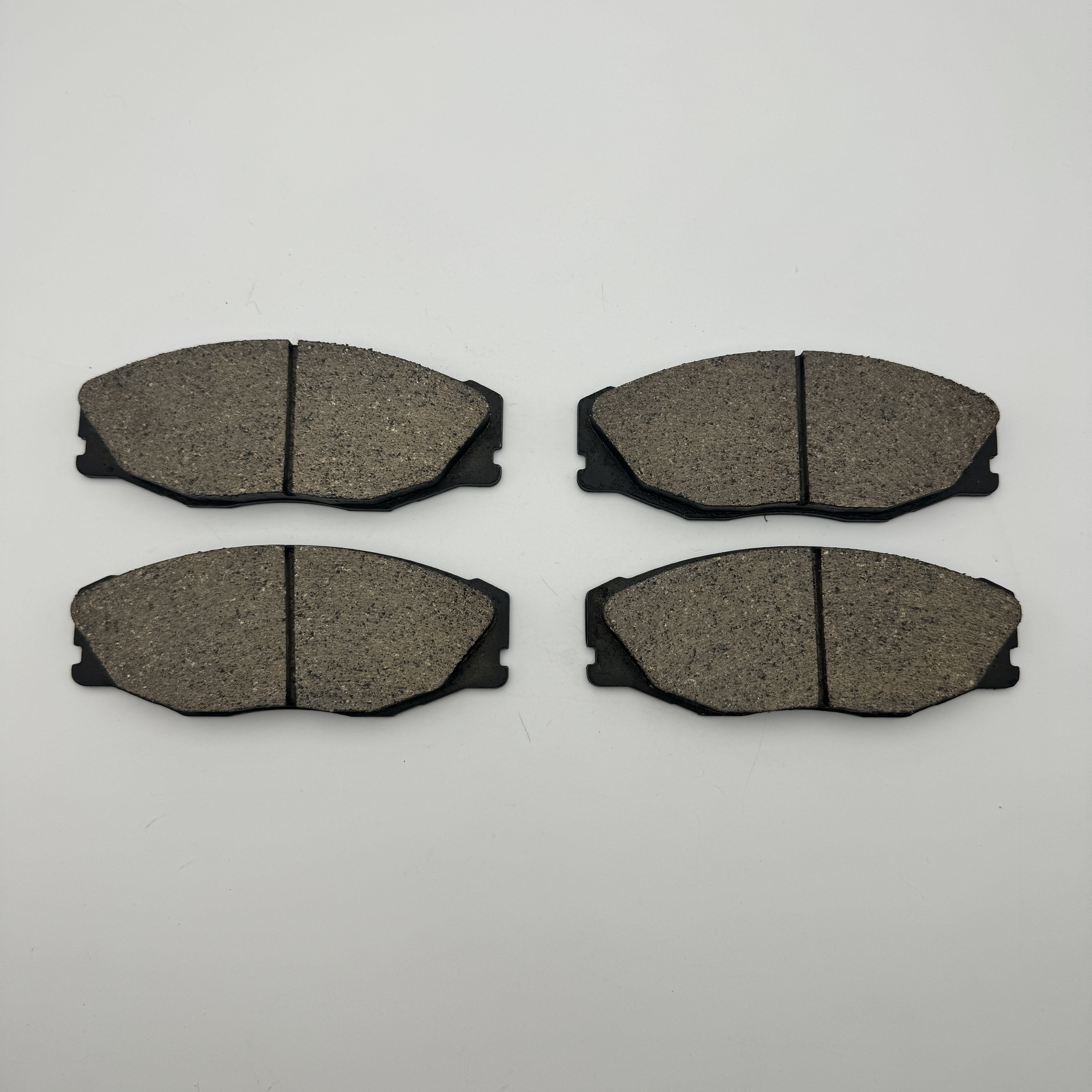 Brake Pad Factory Wholesale VKZ and Custom Brake Pads Semi-metallic Ceramic Brake Pads KD2761 AN261K KD2534 D604 D686 D2153
