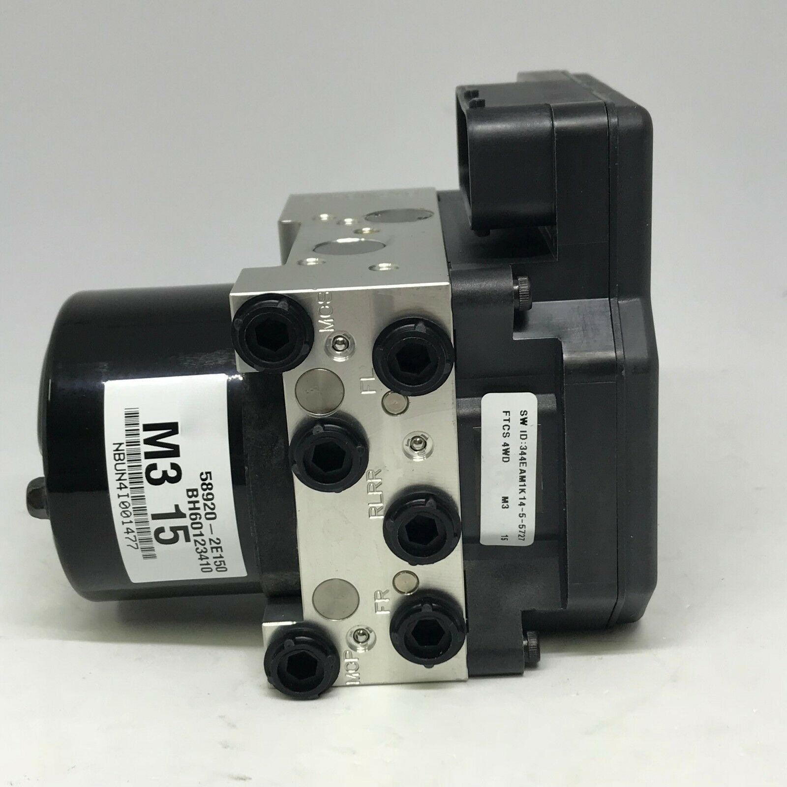 Adapted to Tucson lion Run ABS Hydraulic Module ABS Pump Brake Brake Master Cylinder 589202E150