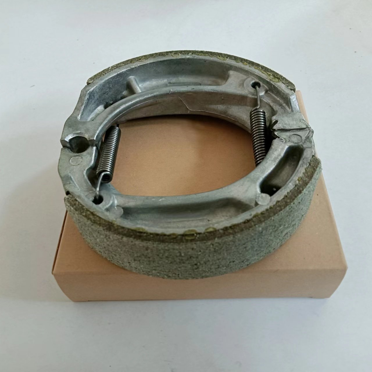 JH70 Motorcycle Brake Shoes Brake Lining Shoes for XL125S/S110/CDI/XR250-350