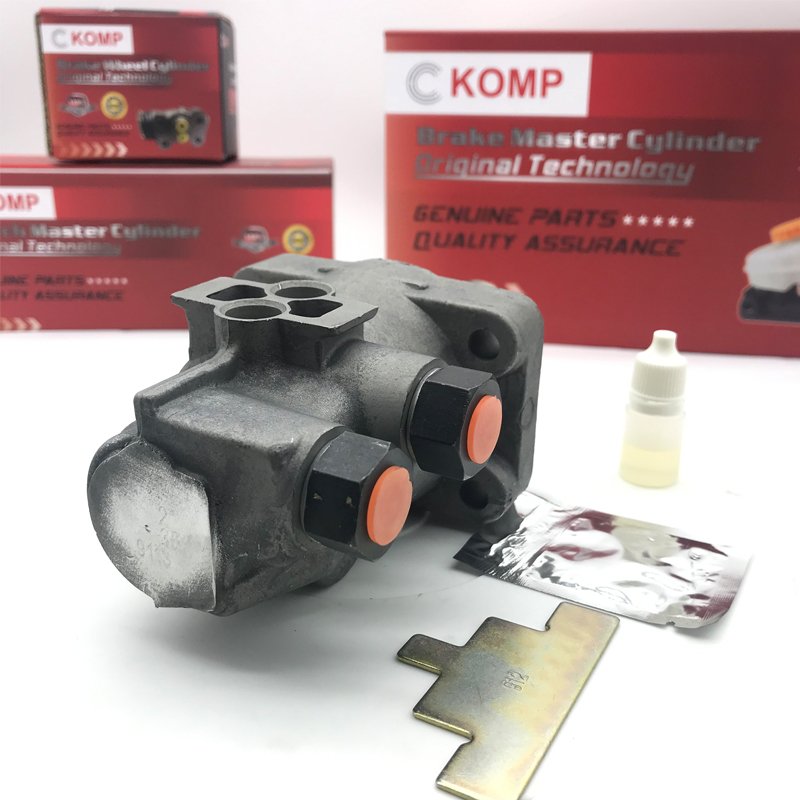 1 Year Warranty Truck Brake Parts Brake Master Cylinder for TOYOTA DYNA 400 BU303 WU300 300 47207-37070 4720737070 47207-37050