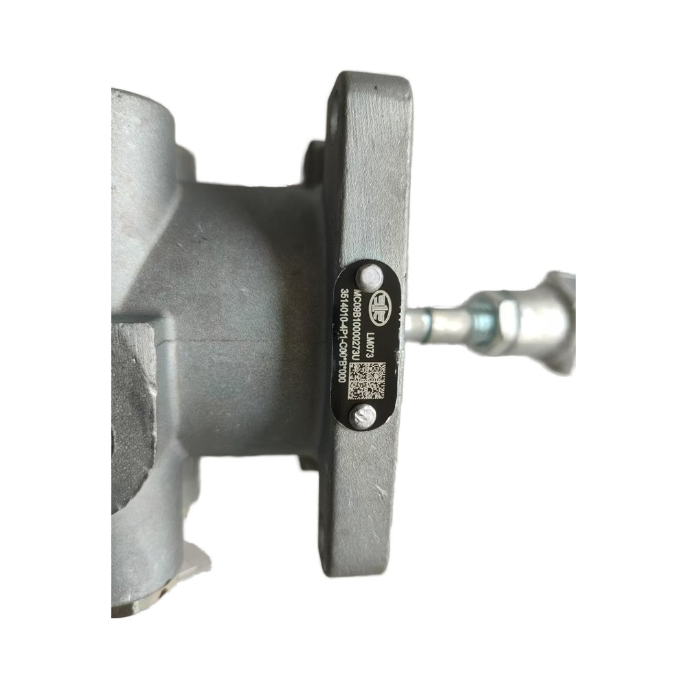 Genuine Quality Truck Parts FAW Qingdao Huwei 3514010-4P1-C00 Brake Master Cylinder