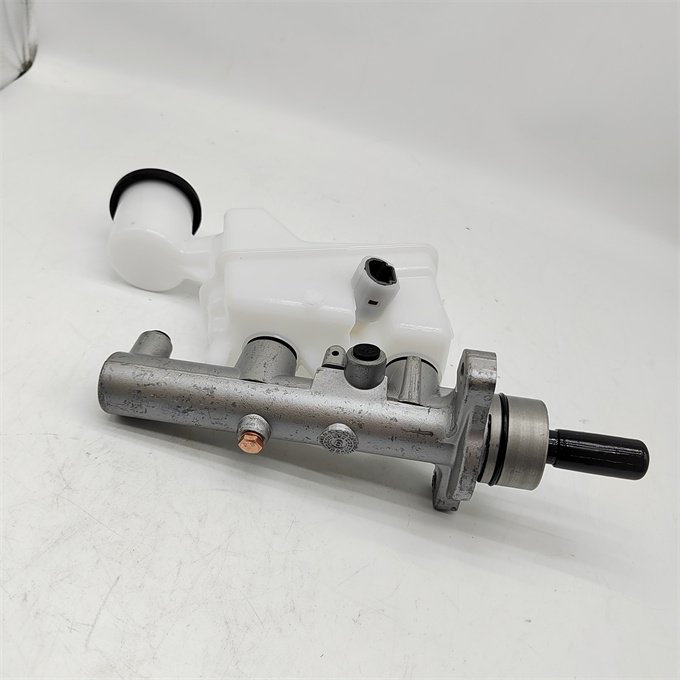 WLGRT 47201-1A330 Brake Master Cylinder for Toyota Corolla E12 1.8 2001-2008 1ZZ-FE