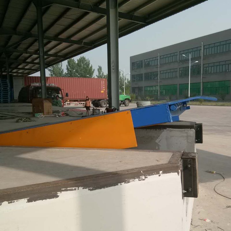 6T 8T 10T 12T Manual Electric Ramp Cargo Forklift Truck Fixed Mobile Boarding Bridge Hydraulic Dock Leveler