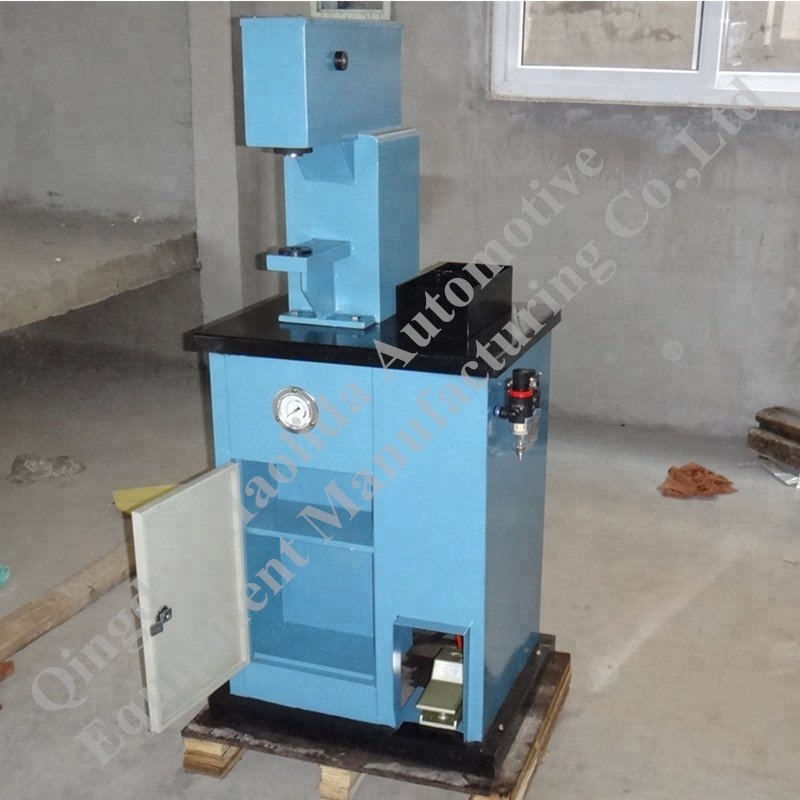 Factory Supply QM-24B Model Pneumatic Brake Shoe Riveting Machine