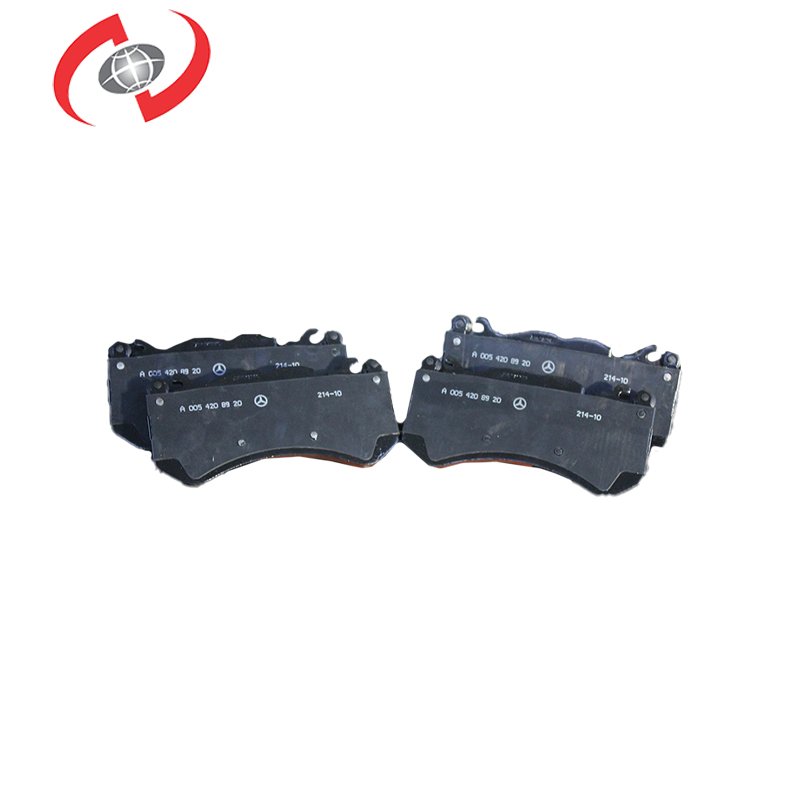 High Density Car Accessories Front Brake Pad Ceramic Semi-metal Silent Brake Pads for MERCEDES-BENZ A0074205920