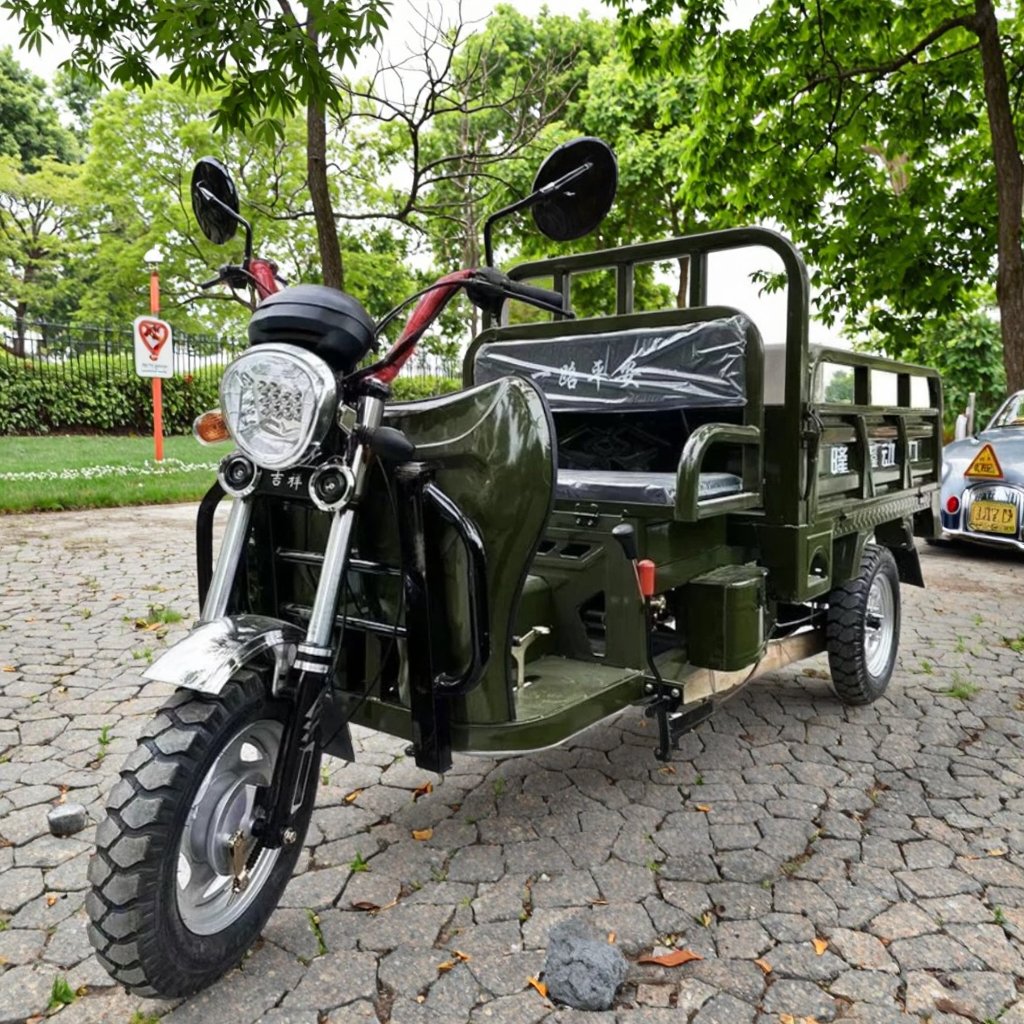 200cc Sit-Type Semi-Covered Fuel Three-Wheeled Cargo Vehicle Three Wheel Cargo Motorcycle Electric Cargo Tricycle with Roof