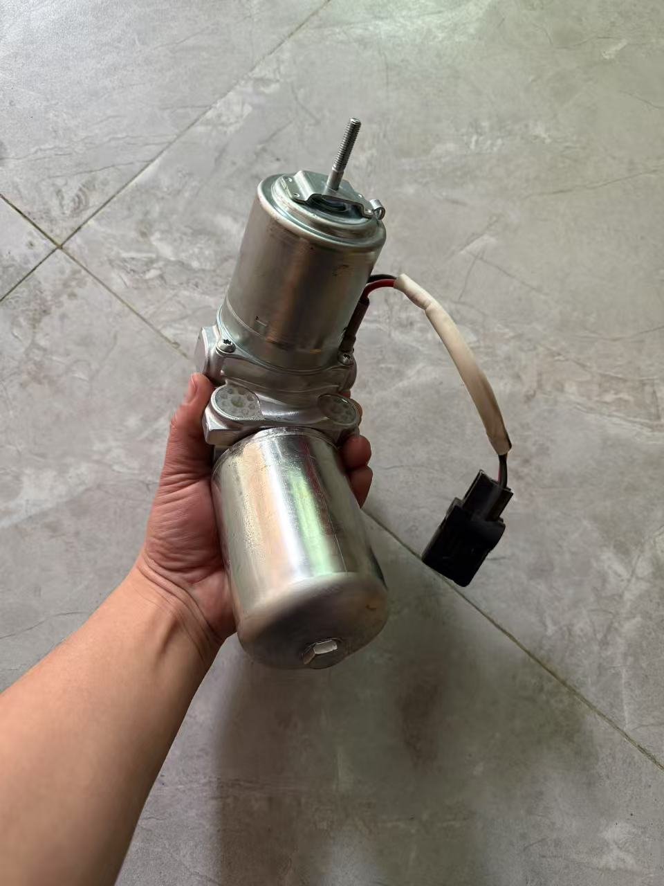 For Toyota Land Cruiser Prado LC120 LC150 Overbearing LC200 FJ Original Parts Brake Master Cylinder High-quality Motor