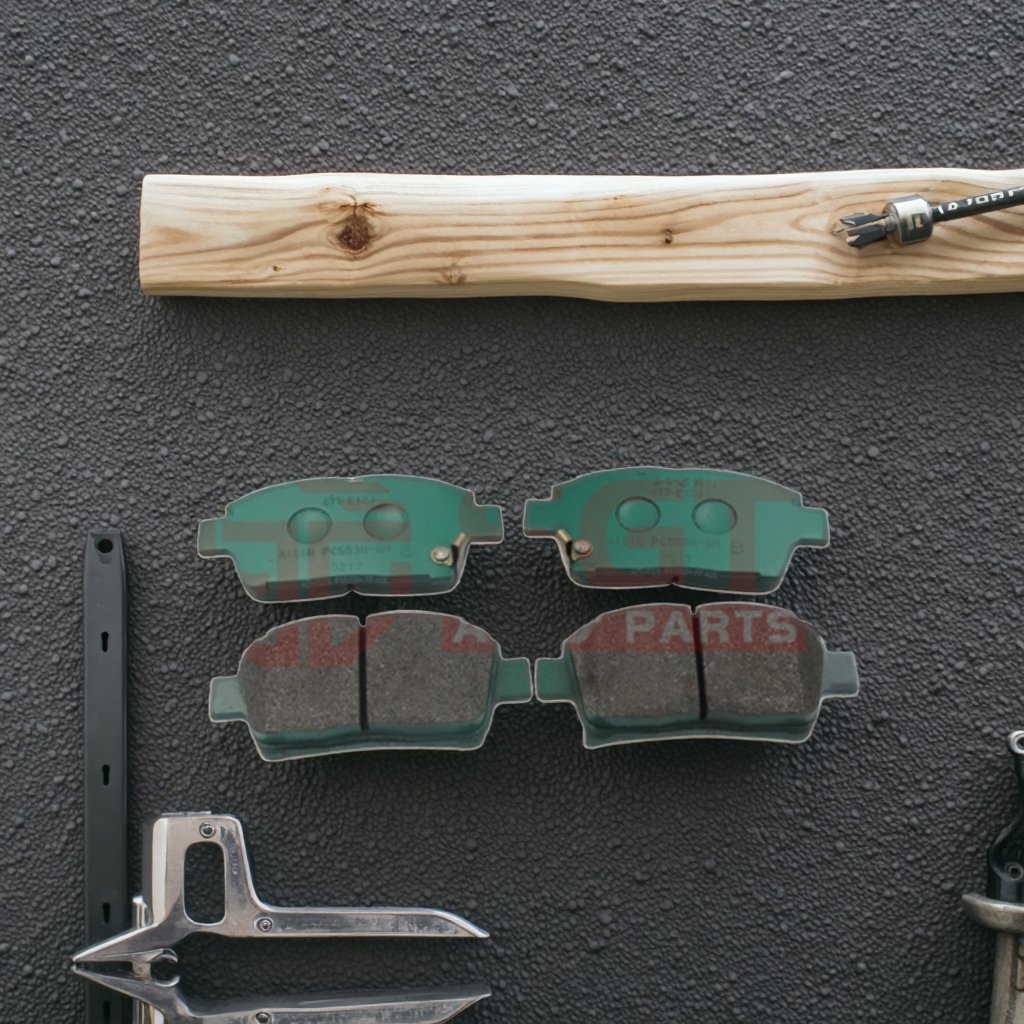 Manufacturer Low Price New OEM 04465-12592 for Toyota Semi-Metallic Front Disc Brake Pads KIT for Cars