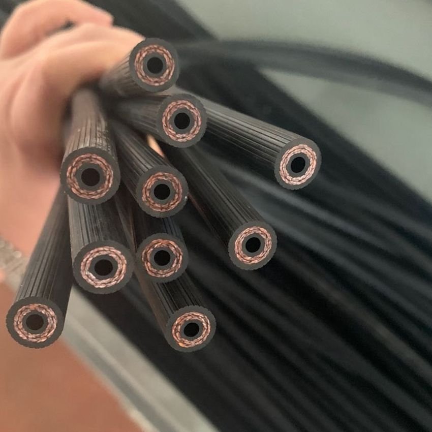 Auto Truck Close Brake Hose J1401