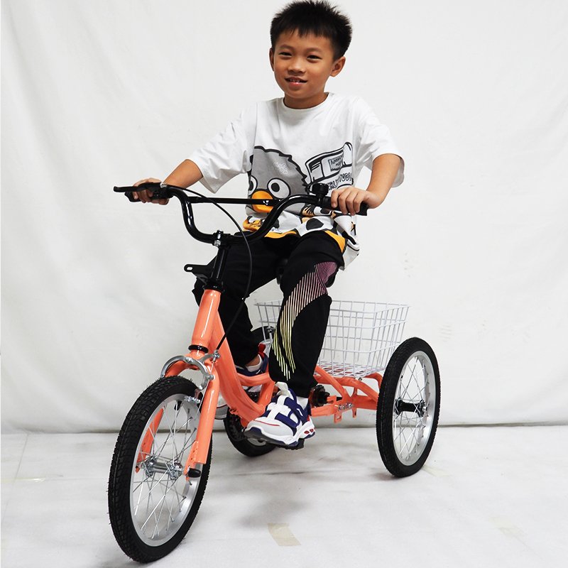 Factory Direct Sales of New Cool Children's Pedal Tricycle 3 Wheeled Kids Trike With Good Price