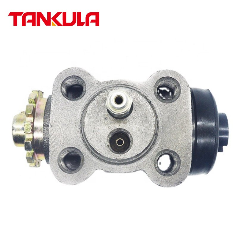 High Performance Auto Parts MB060245 MT321674 Master Cylinder Brake Pump for Mitsubishi Canter (FE5 FE6) 6 Generation 1986-