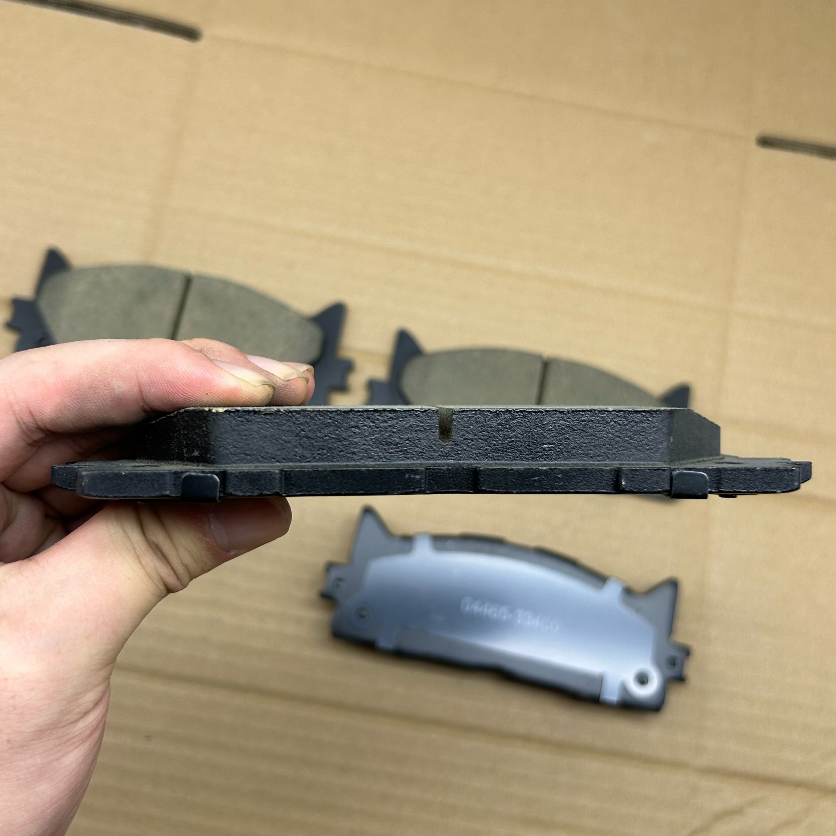Auto Parts Brake Pads D1222 A-1 04465-33450 for Avalon Camry Aurion