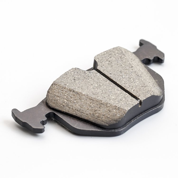 New Condition High Performance Carbon Pottery Ceramic Brake Pads Good Quality for BMW Auto Brake Pad Parts Car Rear Brake Pads