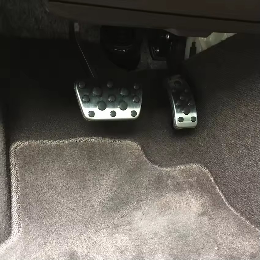 QSF Suitable for Lexus ES RX, Toyota Highlander Camry Throttle Brake Metal Pedal Modification