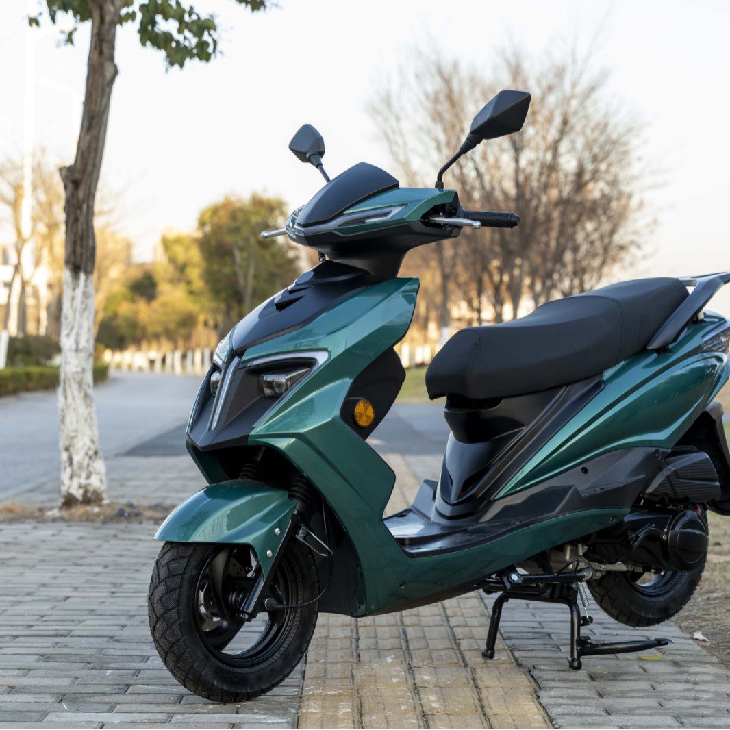 OEM 125cc Gas-Powered Petrol Scooter From China Factory Air-Cooled with Drum Brake Most Popular Motor Scooter