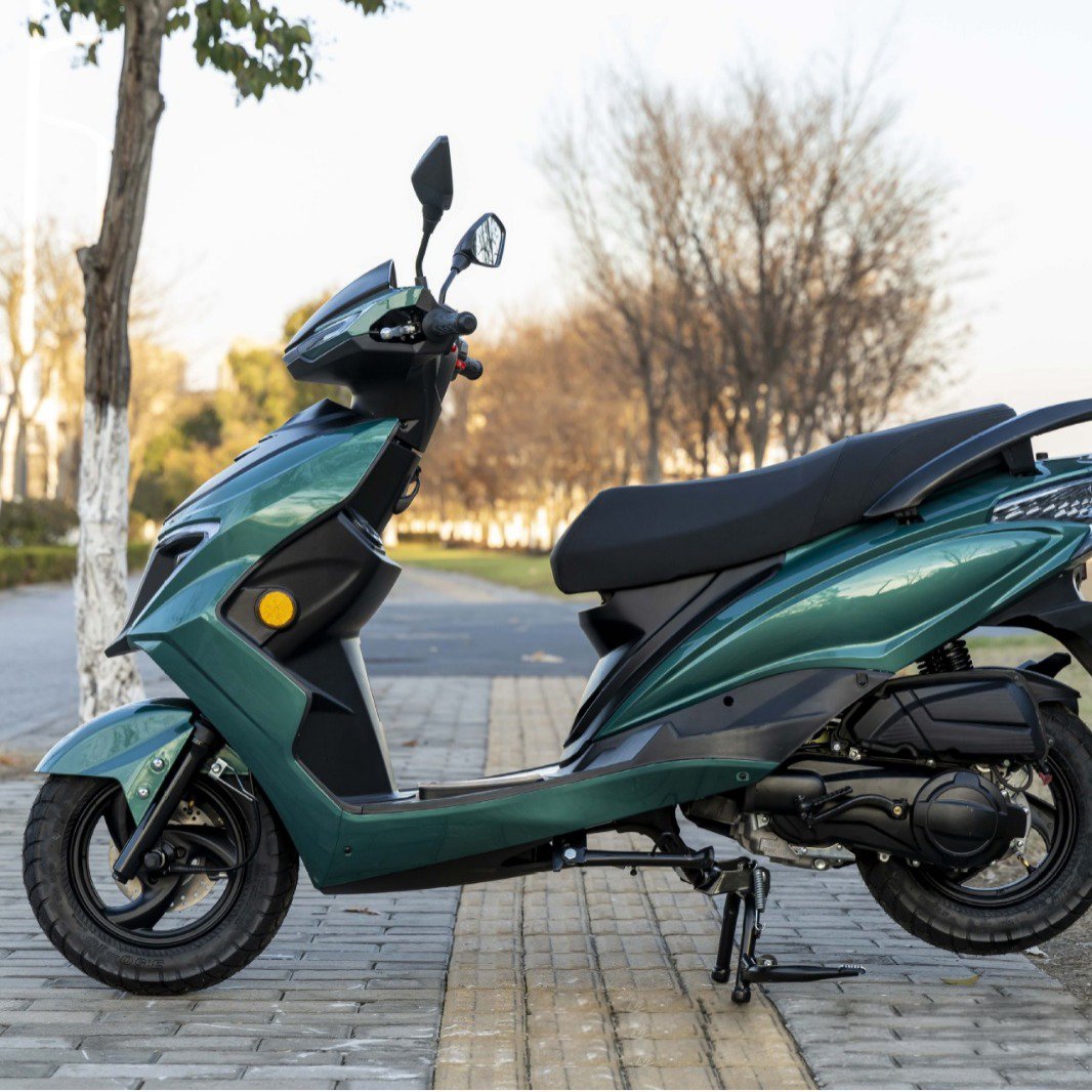 OEM 125cc Gas-Powered Petrol Scooter From China Factory Air-Cooled with Drum Brake Most Popular Motor Scooter