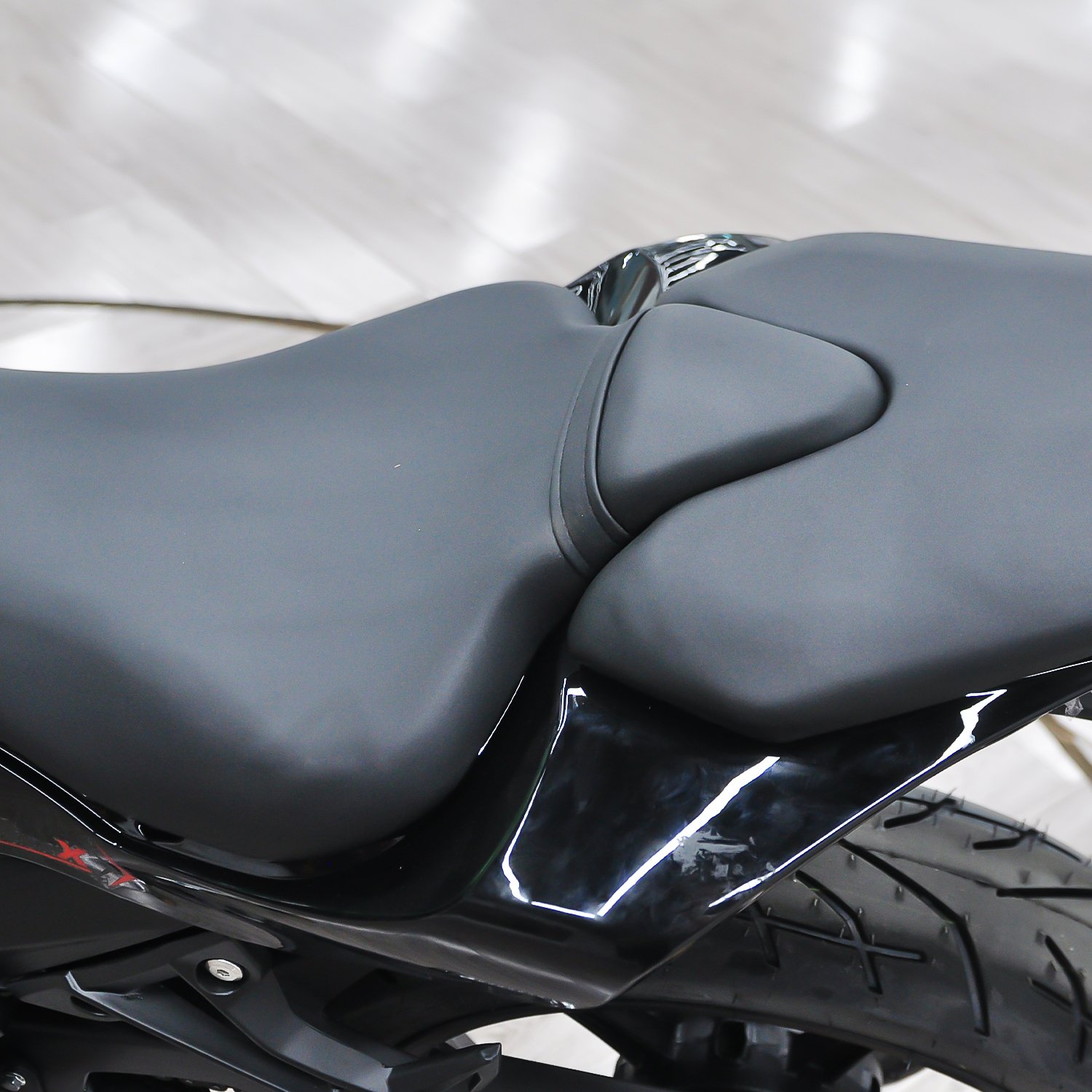 Fuel Motorcycle Two Wheeled Motorcycle 400cc Motorcycle Gasoline