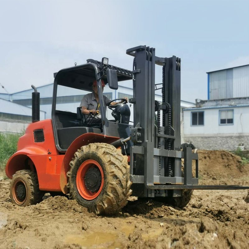 Free Shipping Euro 5 EPA 4x4 Articulated Rough Terrain Forklift for Sale 5 Ton 4WD Forklift